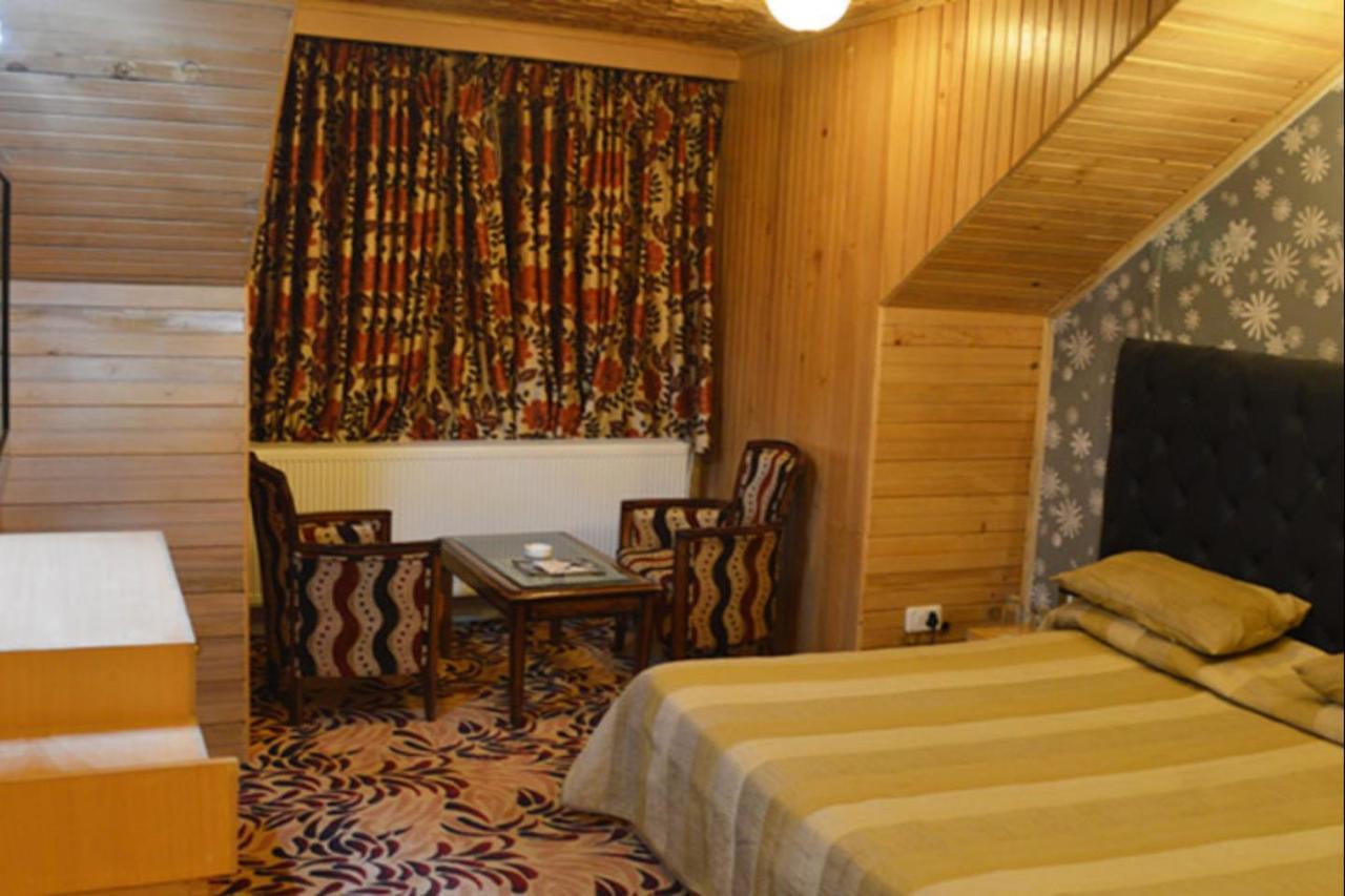 JAMMU AND KASHMIR Hotel Hilltop Gulmarg מראה חיצוני תמונה