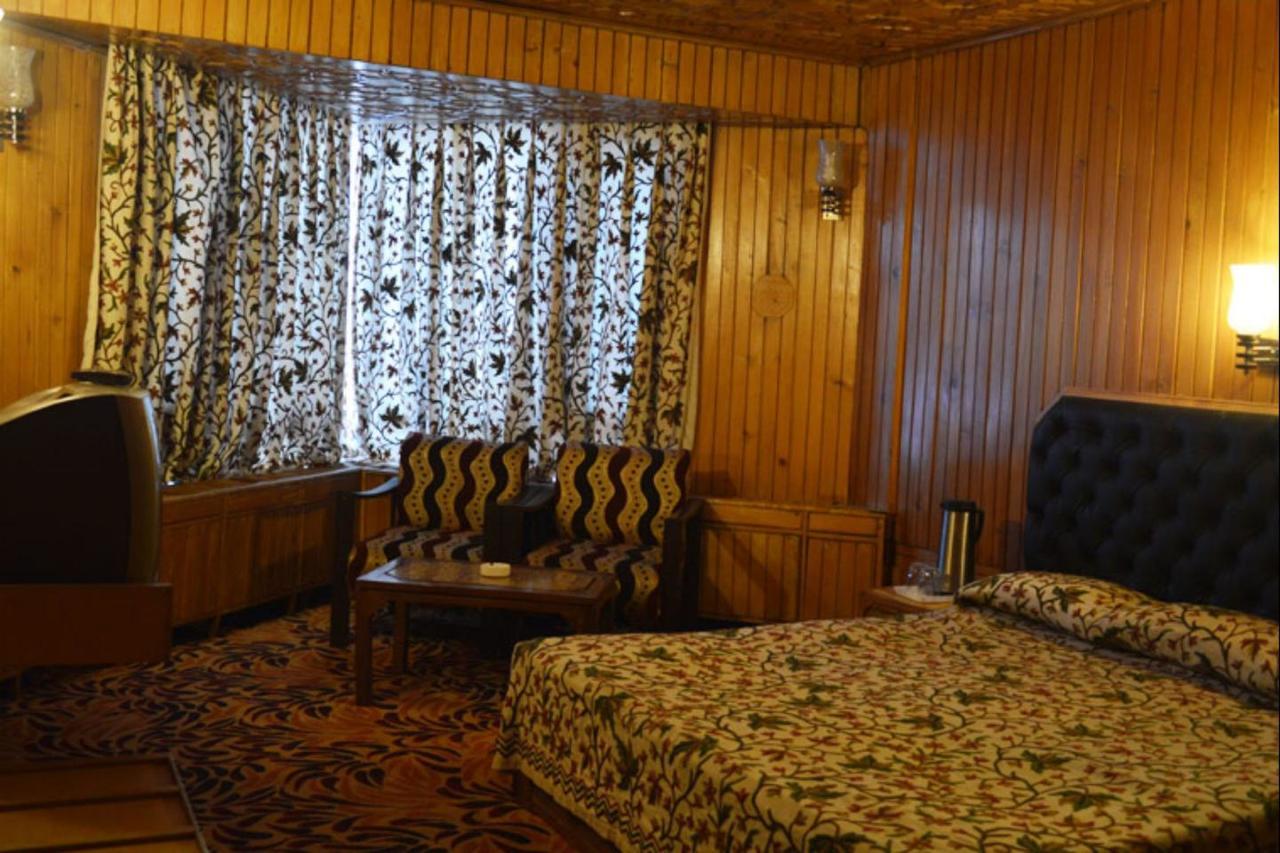 JAMMU AND KASHMIR Hotel Hilltop Gulmarg מראה חיצוני תמונה